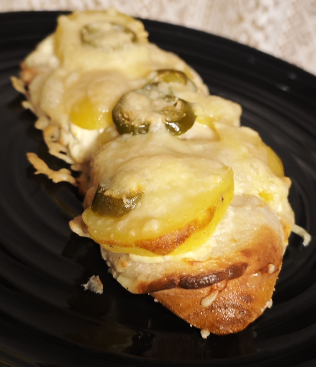 Mal ein Rezept: Laugenflammkuchen- Dinnete